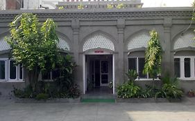 Tourist Guest House Amritsar 3*